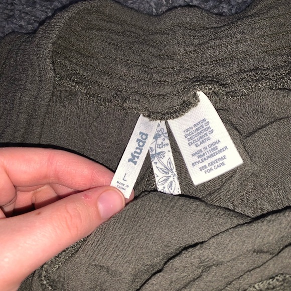 Army green shorts - Picture 2 of 2